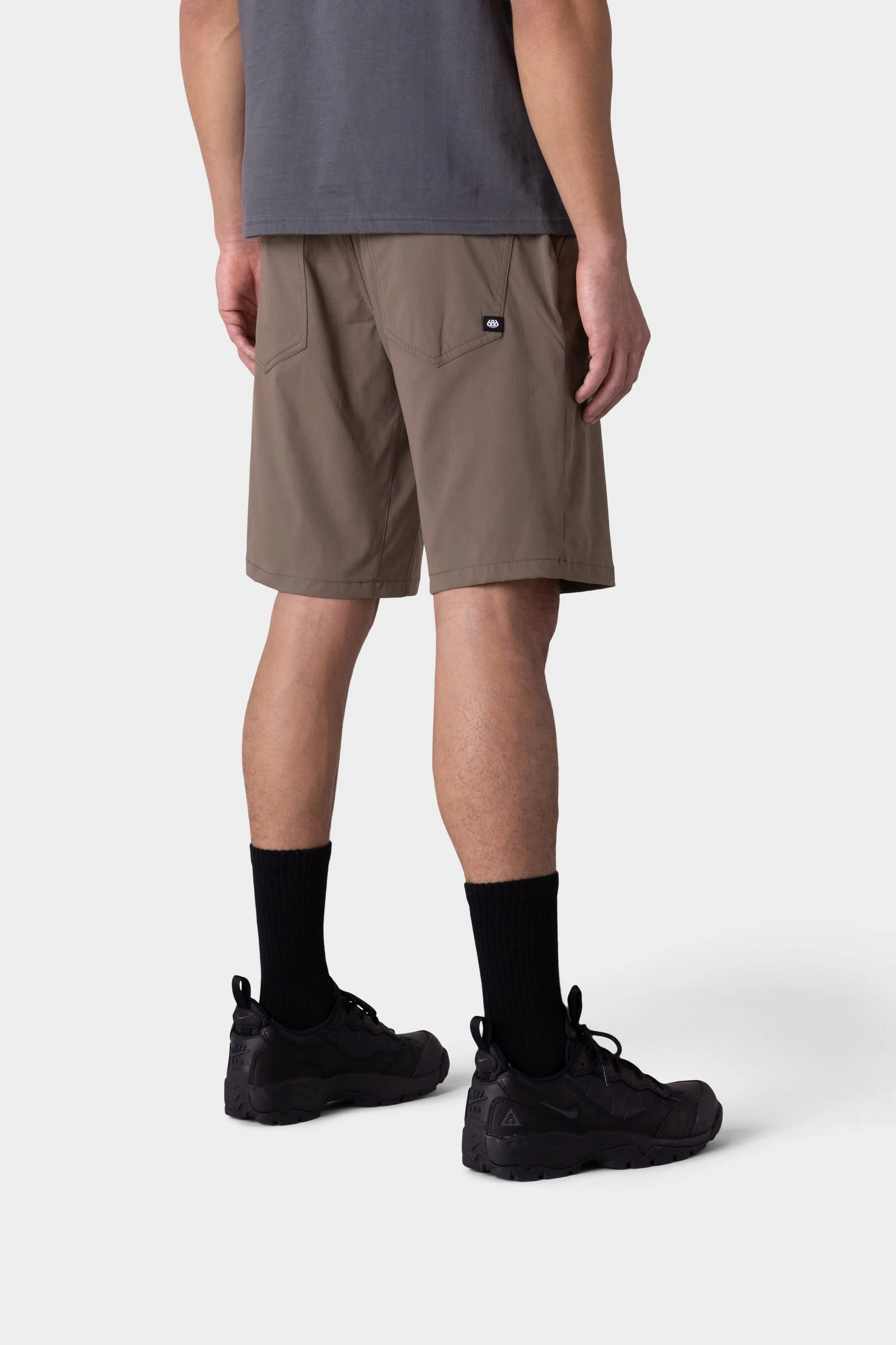 686 Everywhere Hybrid Short Relaxed Fit - Tobacco - Image 5