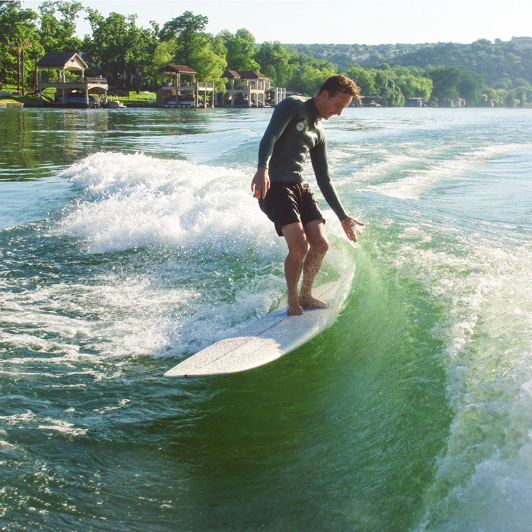 Almond's Guide for Land-Locked Surfers (Paperback) - Image 5