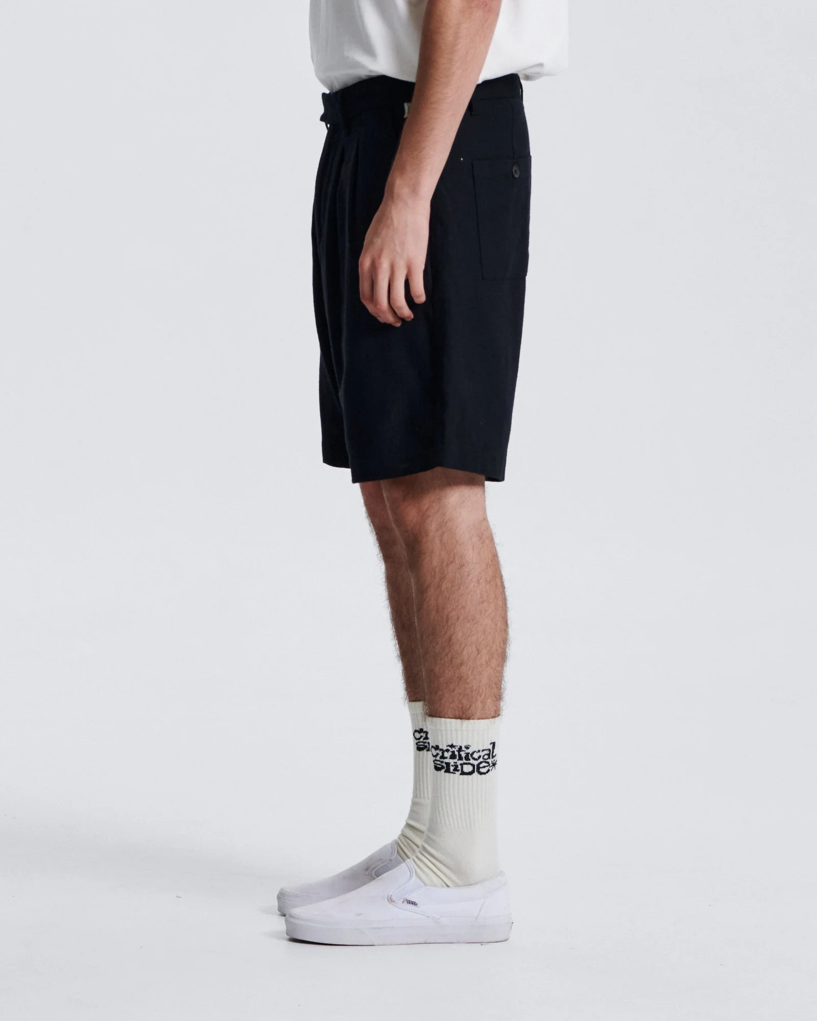 Critical Slide Harro Linen Pleat Short - Black - Image 2