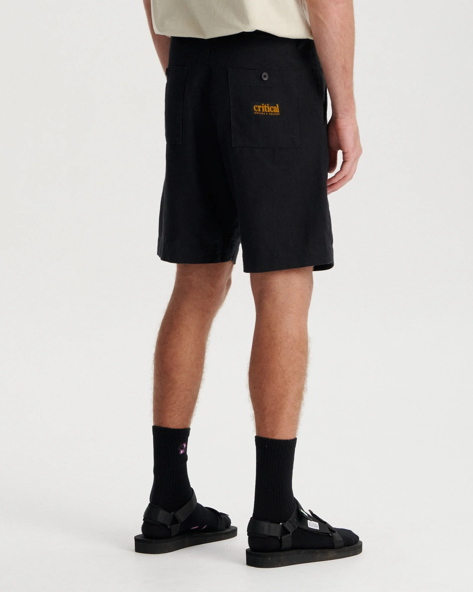 Critical Slide Harro Linen Pleat Short - BLACK - Image 2