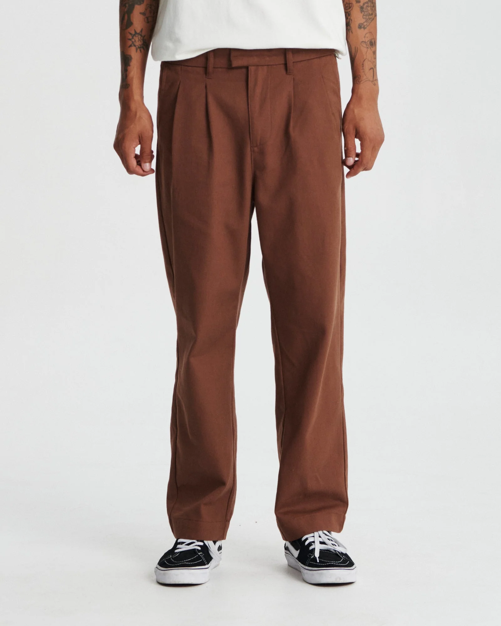 Critical Slide Harro Twill Pleat Pant - BROWN