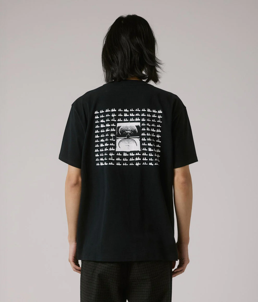 FORMER LABYRINTH T-SHIRT - BLACK