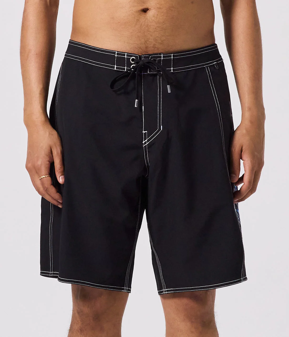 Former System Foil 19' Trunk - Black - Image 3