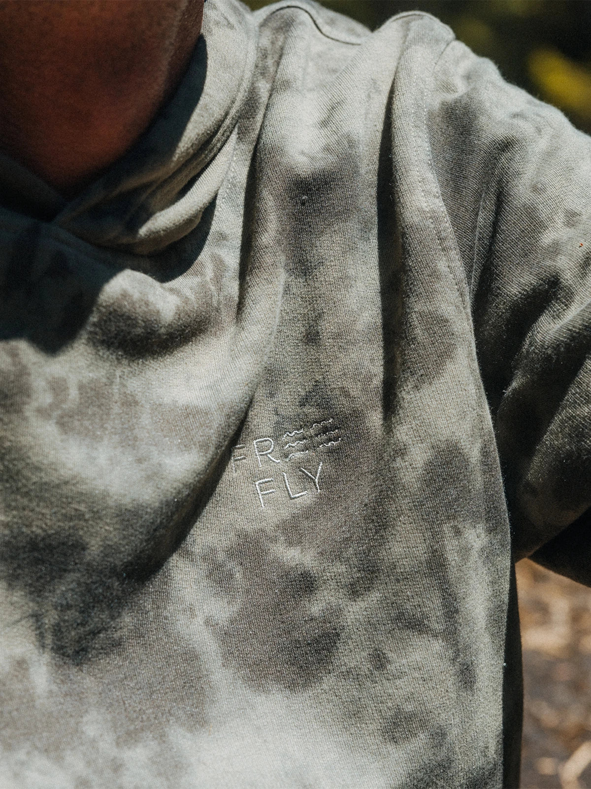 Free Fly Men's Embroidered Logo Fleece Hoodie - FATIGUE TIE DYE - Image 2