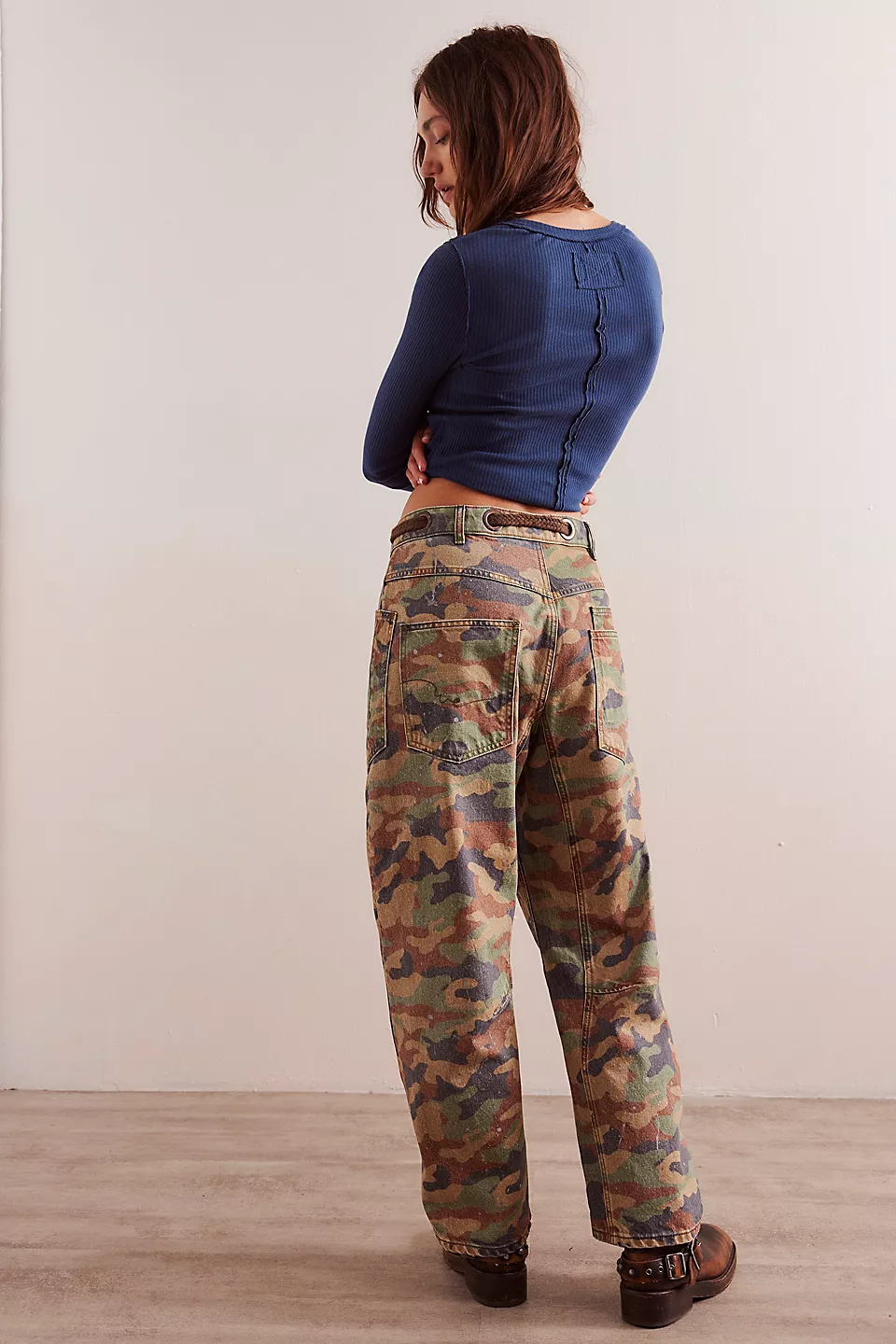 Free People We The Free Moxie Printed Low-Slung Barrel Jeans - GREEN MULTI COMBO - Image 2