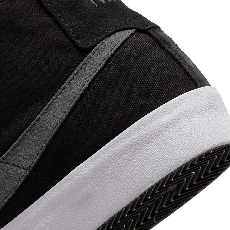 Nike SB Blazer Court Mid Premium Shoe - Black / Anthracite - Image 3