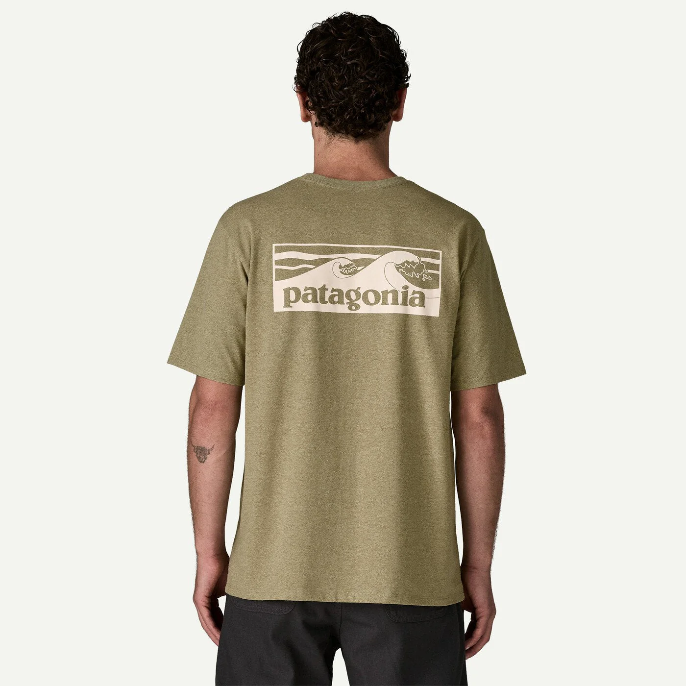 Patagonia Men's Boardshort Logo Pocket Responsibili-Tee - Gumtree Green - Image 3