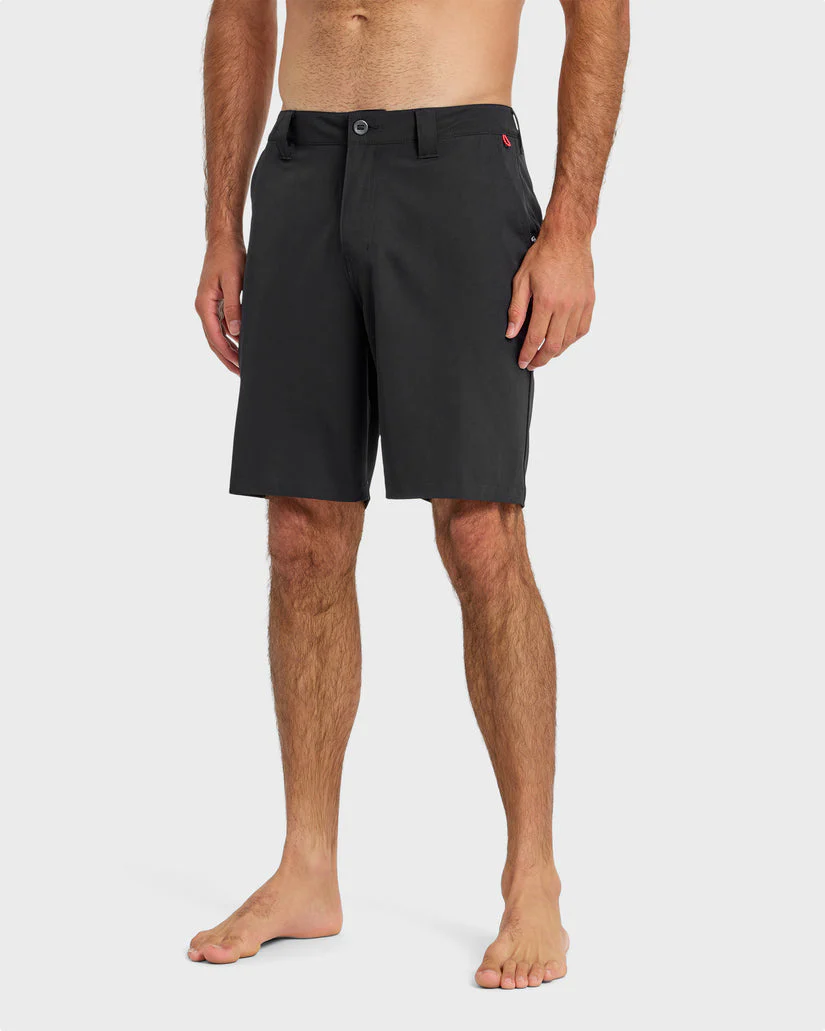 Quiksilver Union Amphibian 20" Hybrid Shorts - Black - Image 3