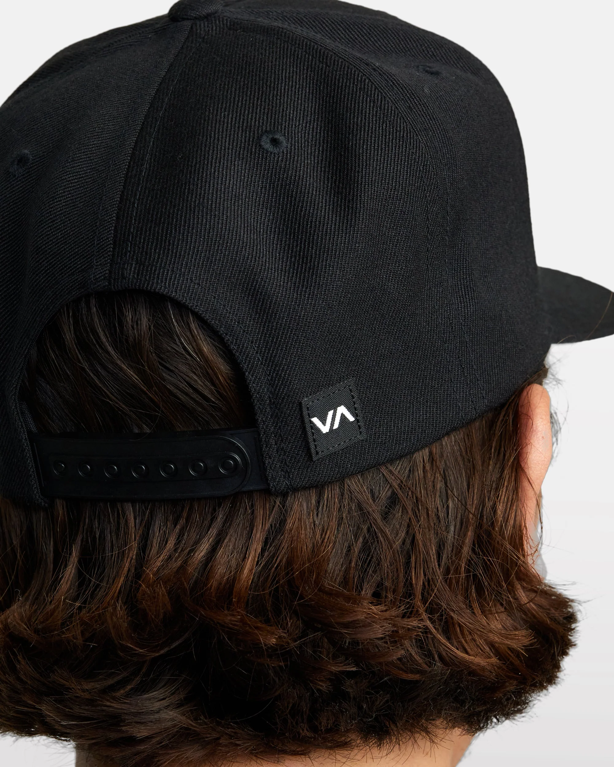 RVCA Commonwealth Snapback Hat - Black/White - Image 2