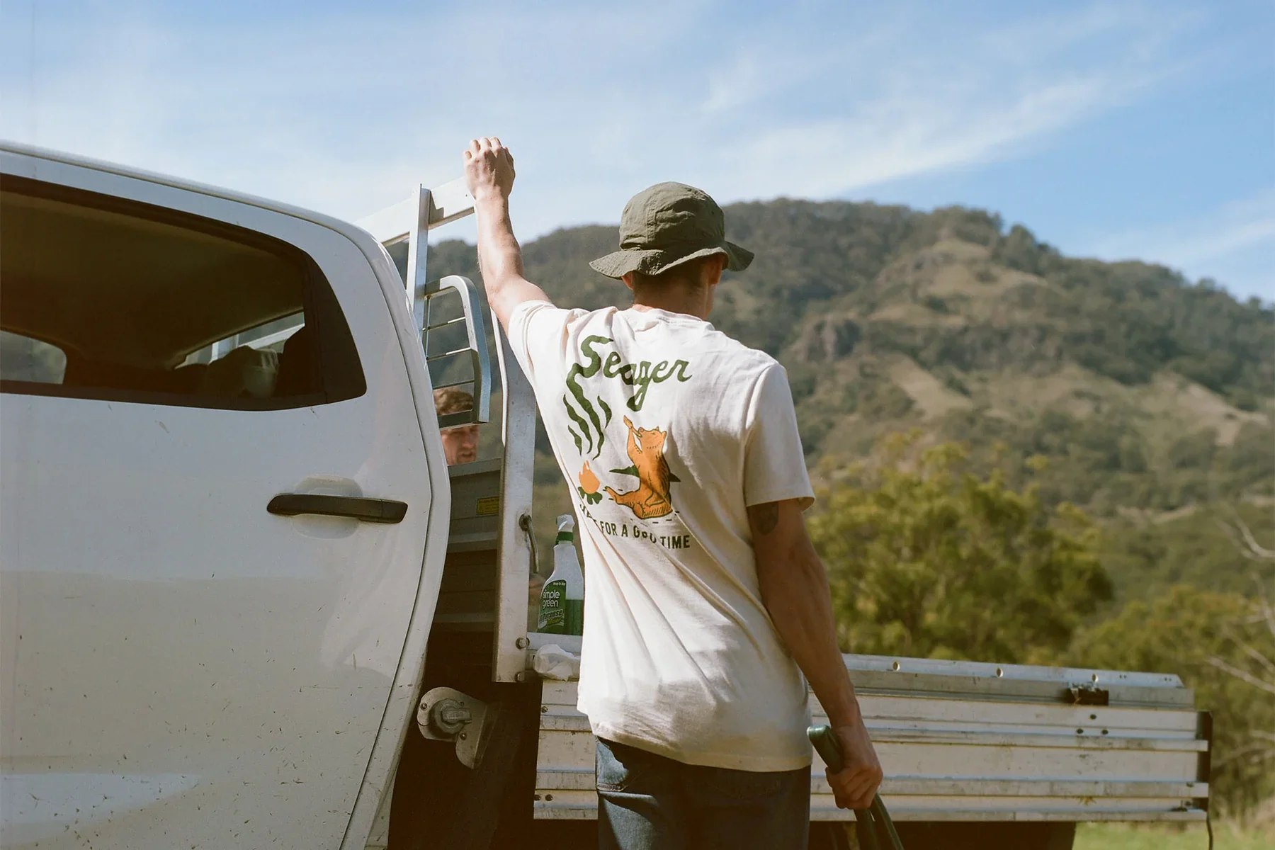 SEAGER SMOKEY TEE CREAM - CREAM