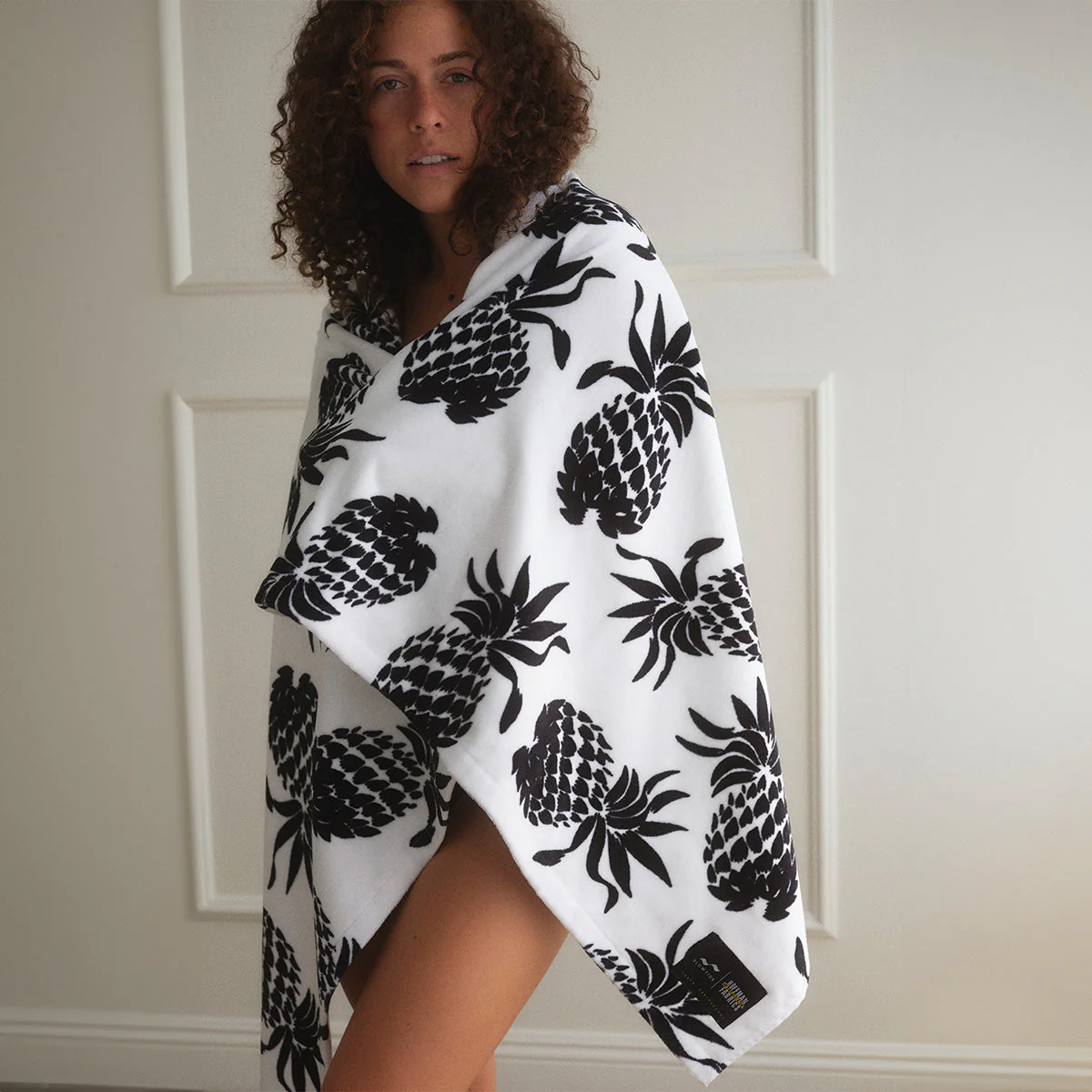 SLOWTIDE Pineapps Beach Towel - CREAM