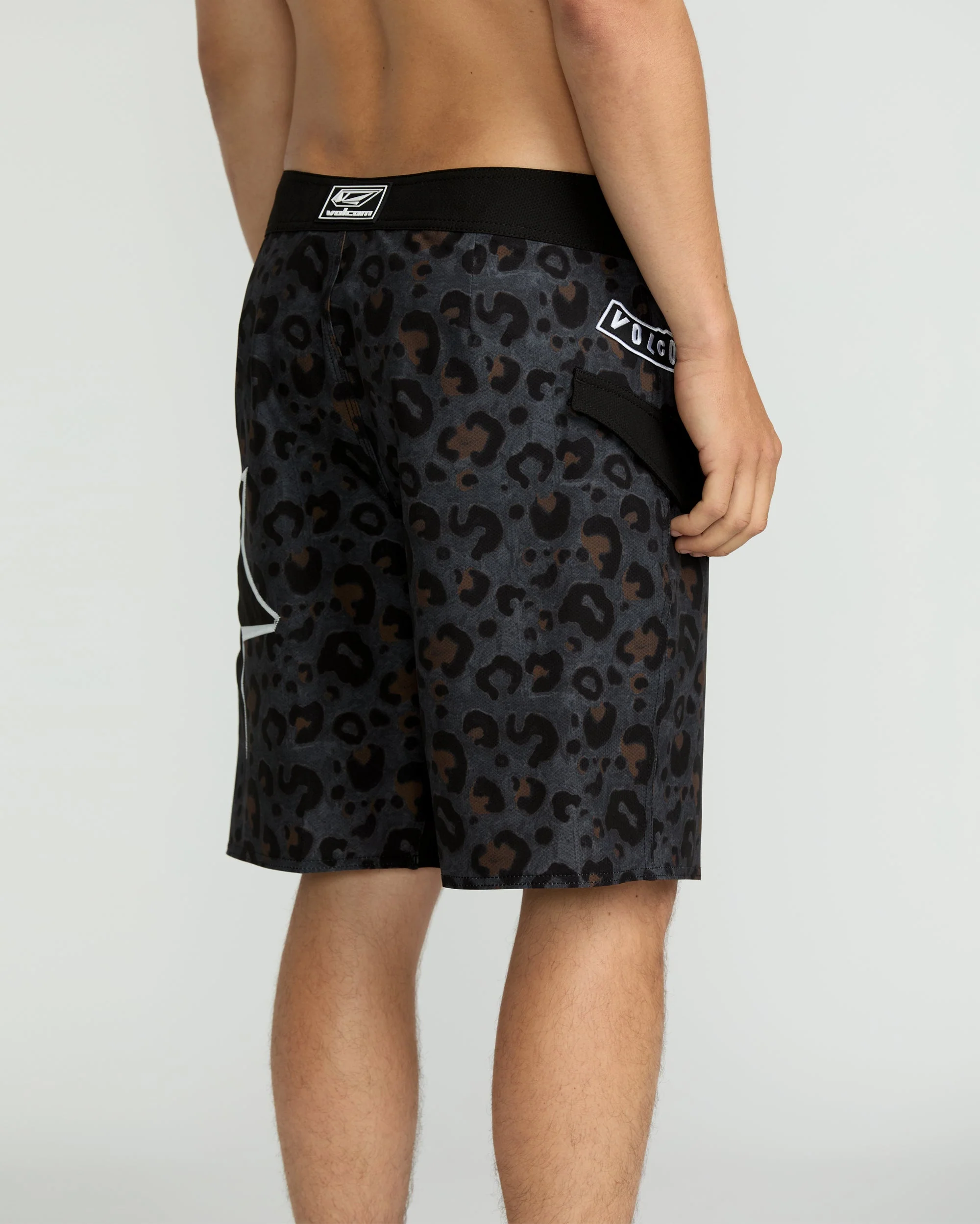 Volcom Men'S St4R G4Zer Mod Boardshort - Asphalt Black - Image 3