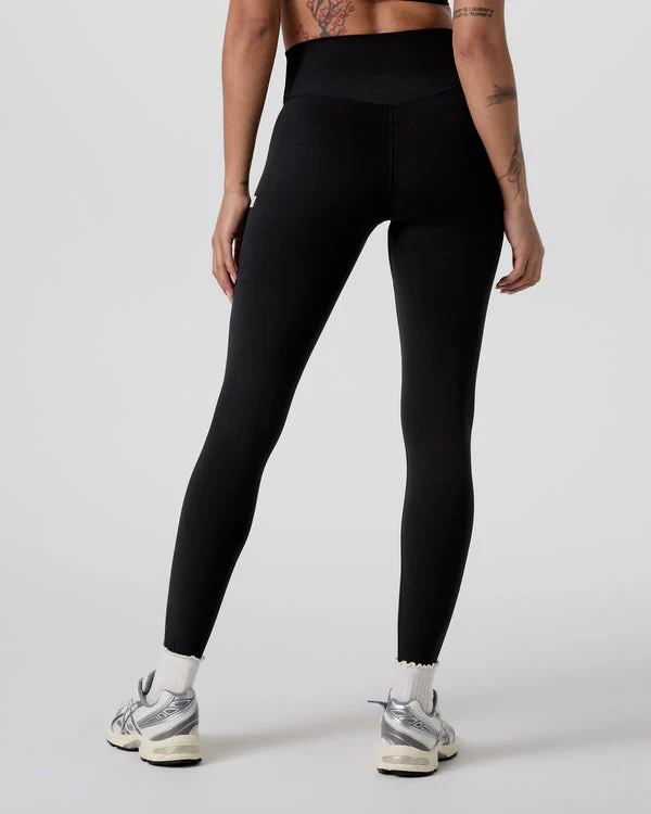 Vuori Alltheform Legging - Black - Image 4