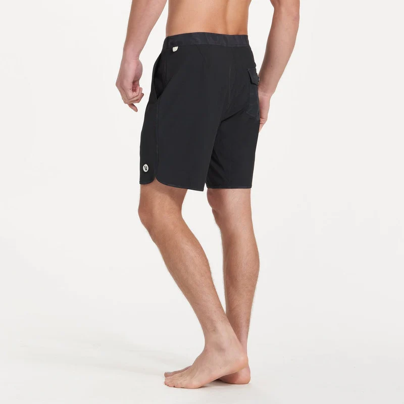 Vuori Cruise Boardshort - Black - Image 4