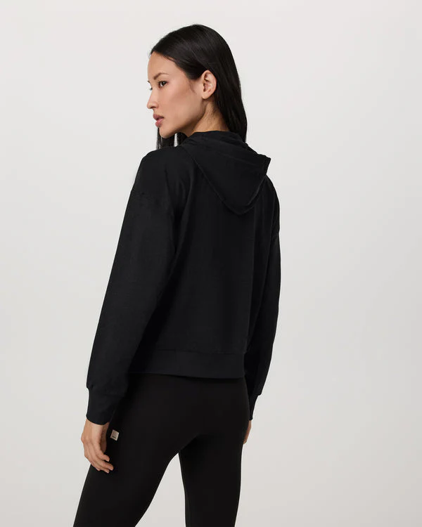 Vuori Halo Modern Pullover Hoodie - Black Heather - Image 3