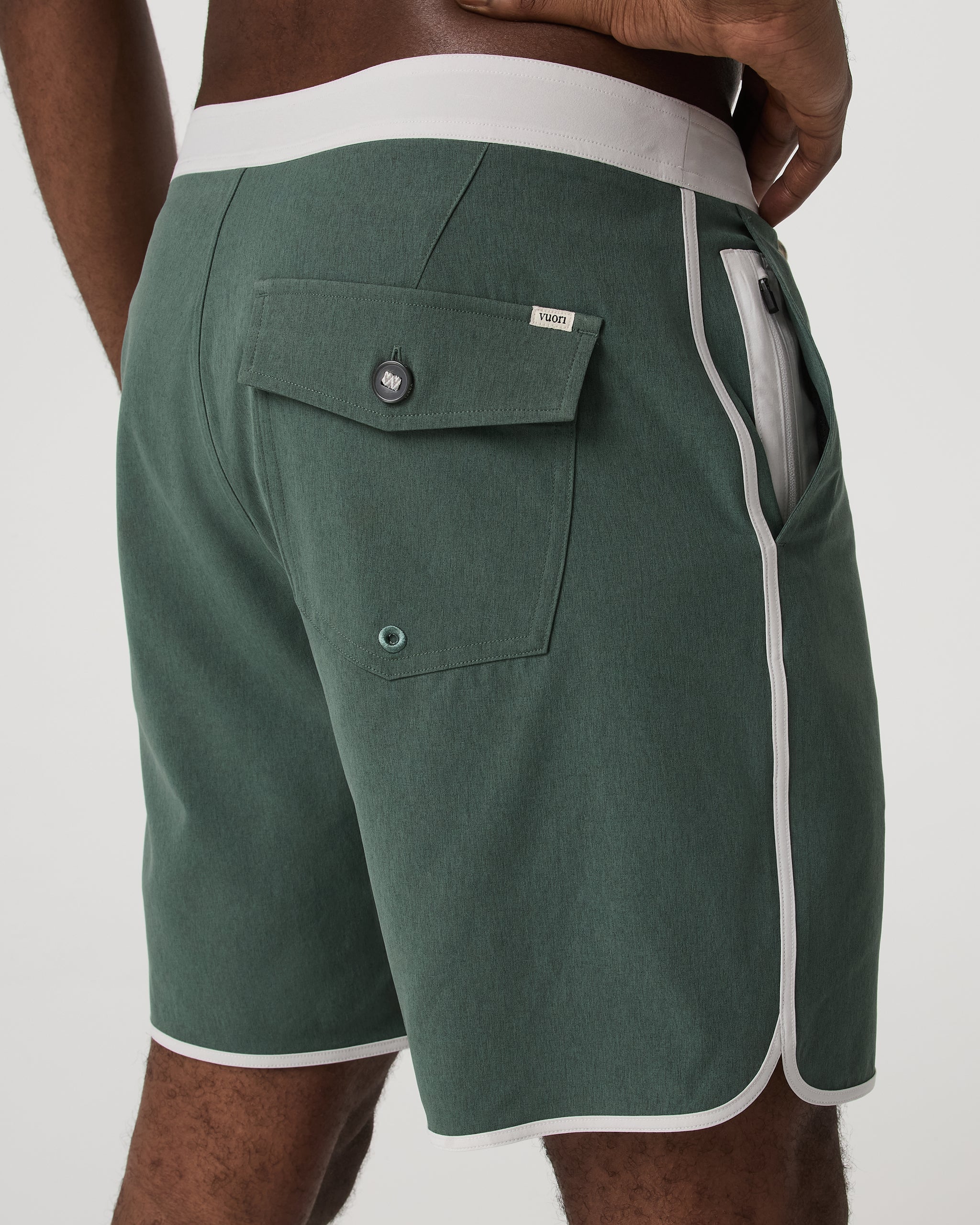 Vuori Men's Cruise Boardshort - Agate Green Linen - Image 3