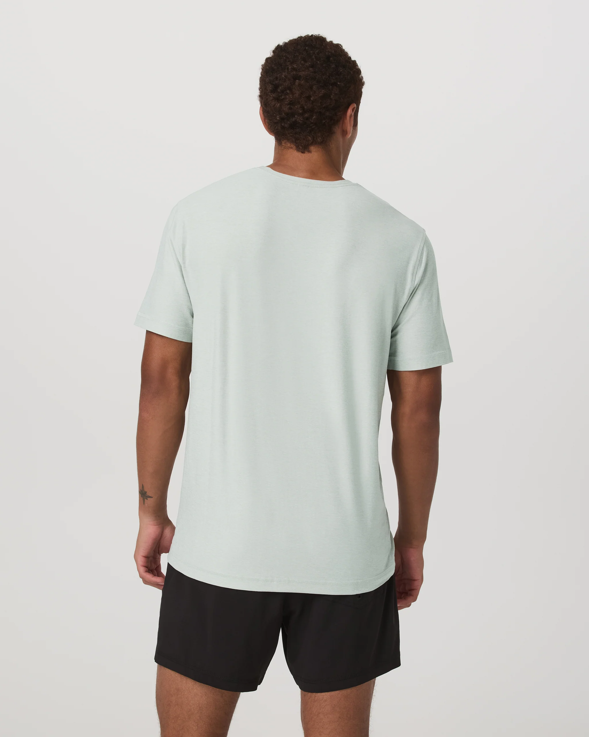 Vuori Men's Strato Tech Tee - Storm Blue Heather - Image 2