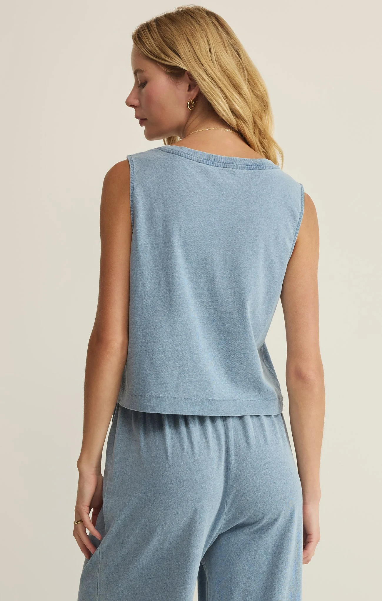 Z-Supply Women's Sloane V-Neck Denim Tank - Ocean Air Indigo - Image 2